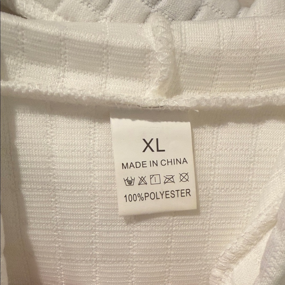 White Quilted Men's Sweater - Picture 4 of 4